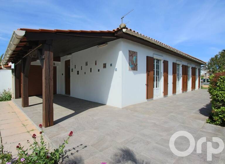 Maison à vendre 299 000 € 5 pièces 4<br/>chambres 116 m²<br/>superficie 666 m²<br/>terrain Saleilles 66280