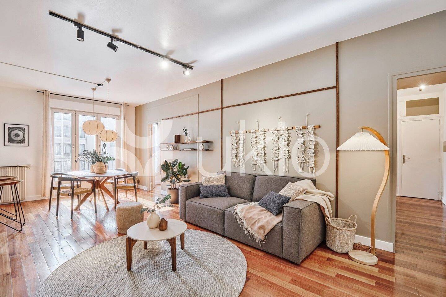 Appartement 4 pièces 105 m² · à Paris 16ème Arrondissement · 105 m² · 6 986 €