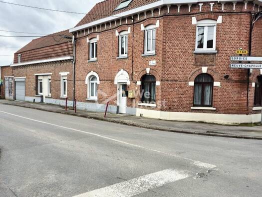 Immeuble à vendre 239 000 € 207 m² Lorgies 62840