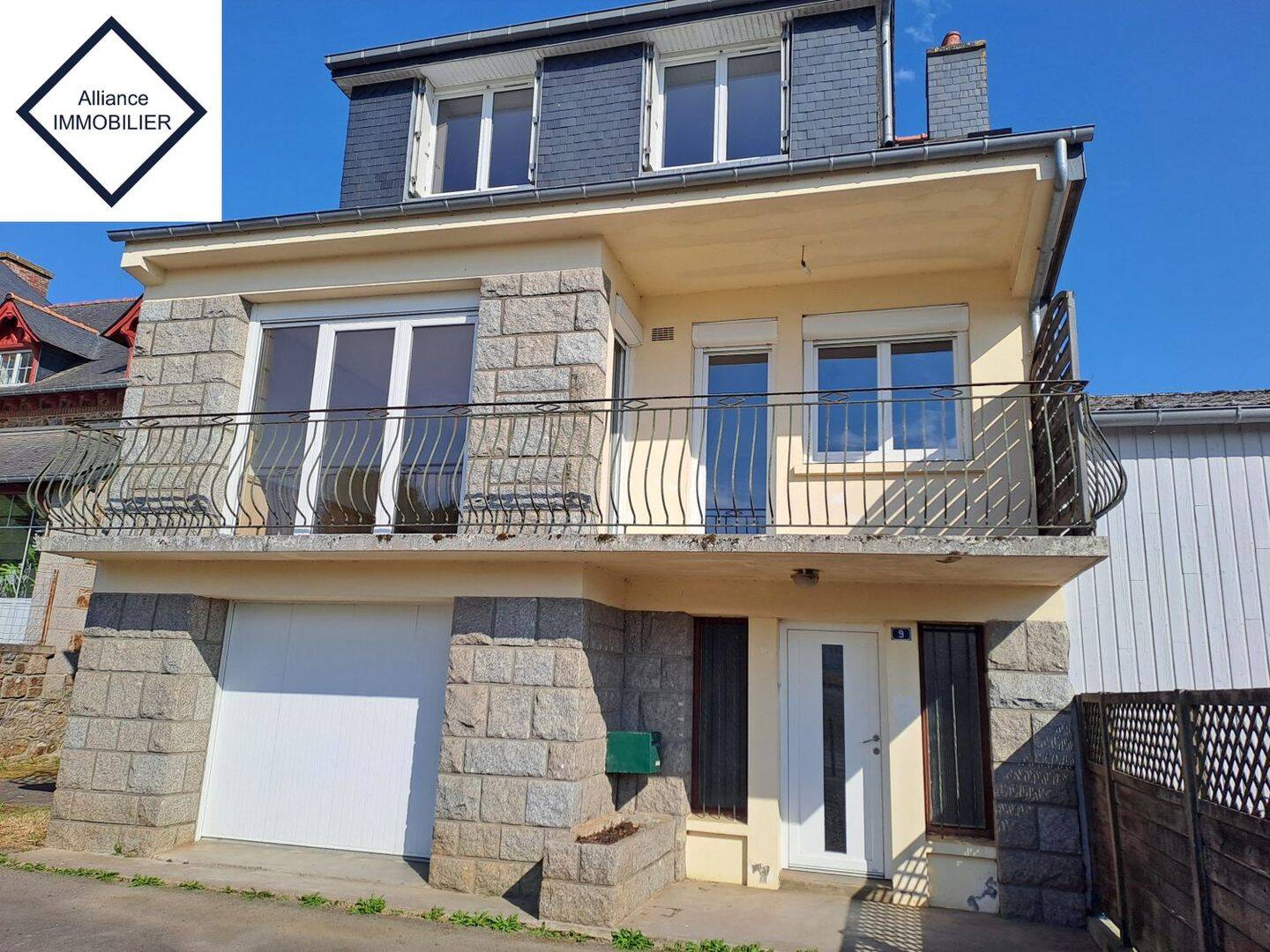Maison 7 pièces 132 m² · à Montauban-de-Bretagne · 132 m² · 193 600 €