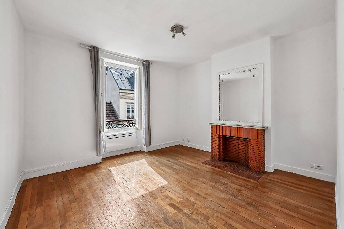 Appartement 2 pièces 40 m² · à Paris 15ème Arrondissement · 40 m² · 1 950 €/mois