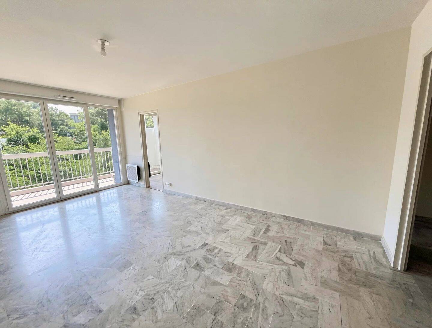 Appartement 4 pièces 98 m² · à Marseille 12ème Arrondissement · 98 m² · 1 350 €