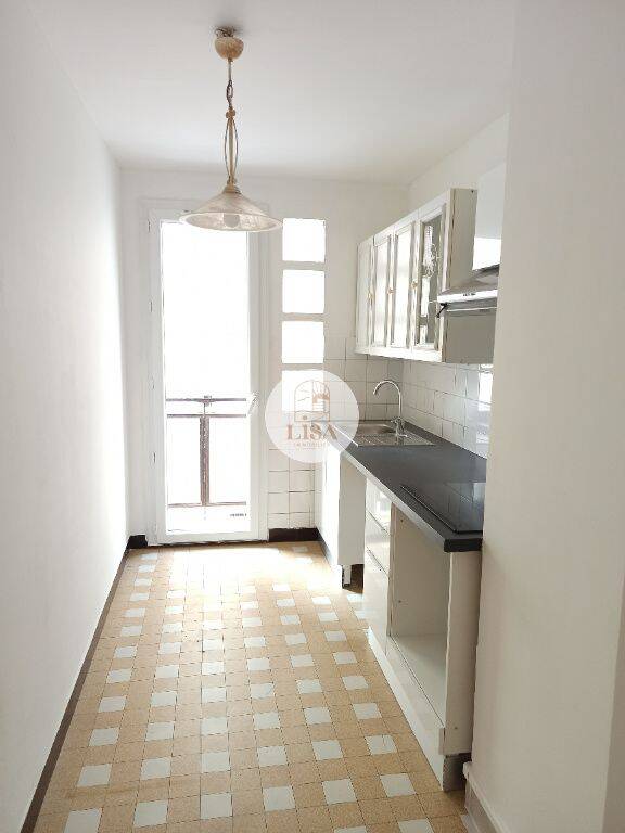 Appartement 3 pièces 54 m² · à Marseille 6ème Arrondissement · 54 m² · 880 €