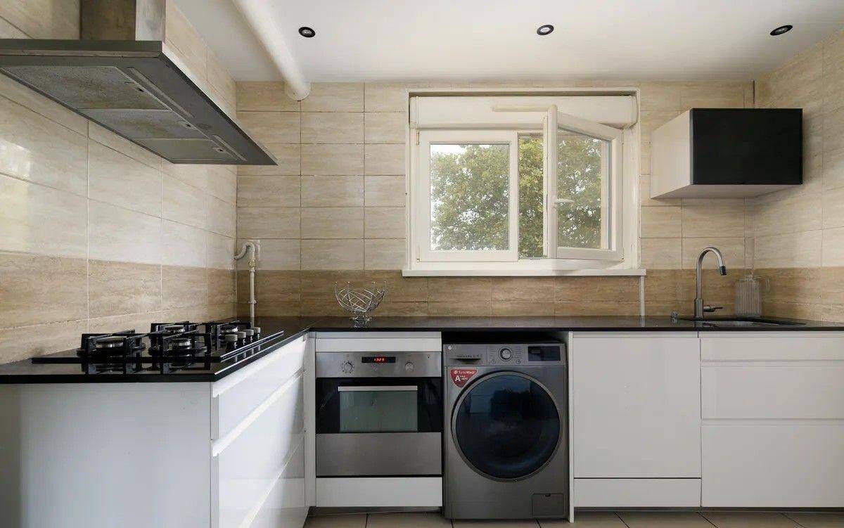 Appartement 1 pièce 80 m² · à Lyon 8ème Arrondissement · 80 m² · 500 €