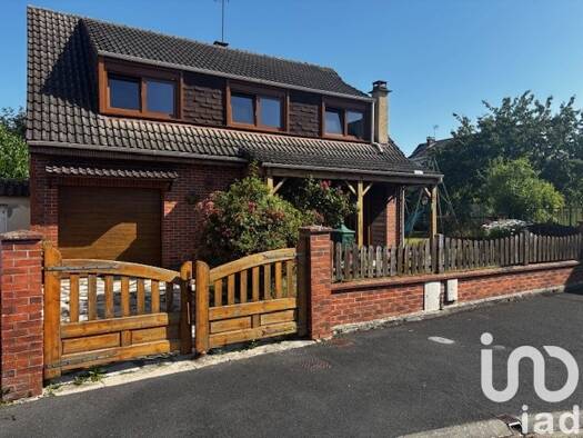 Maison de ville à vendre 144 000 € 6 pièces 4 chambres 121 m² 410 m² de terrain Le Vermandois Saint-Quentin 02100