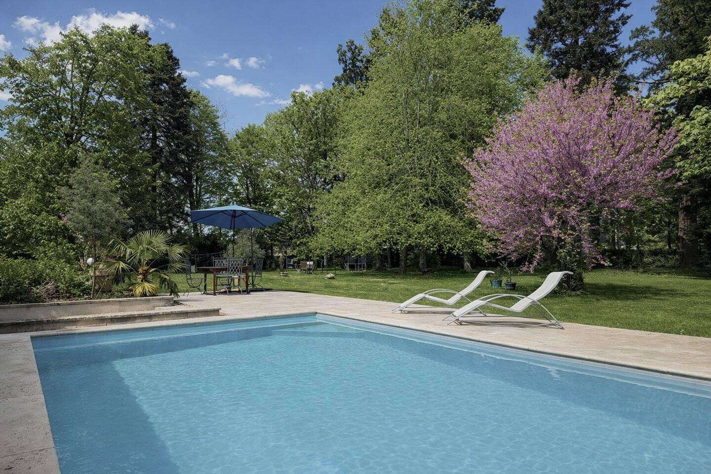 Maison 12 pièces 423 m² · à Orléans · 423 m² · 995 000 €