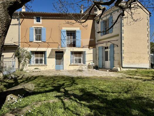 Mas à vendre 440 000 € 6 pièces 4 chambres 186 m² 548 m² de terrain Maillane 13910