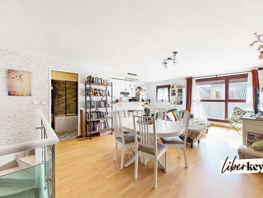 Duplex à vendre 205 000 € 2 pièces 1 chambre 71,9 m² Étage 1/1 Aqueduc Sud Plaisir 78370