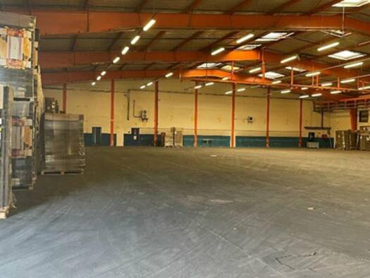 Entrepôt à louer 15 097 € 3 380 m² d'espace de stockage Campagne Tarascon 13150