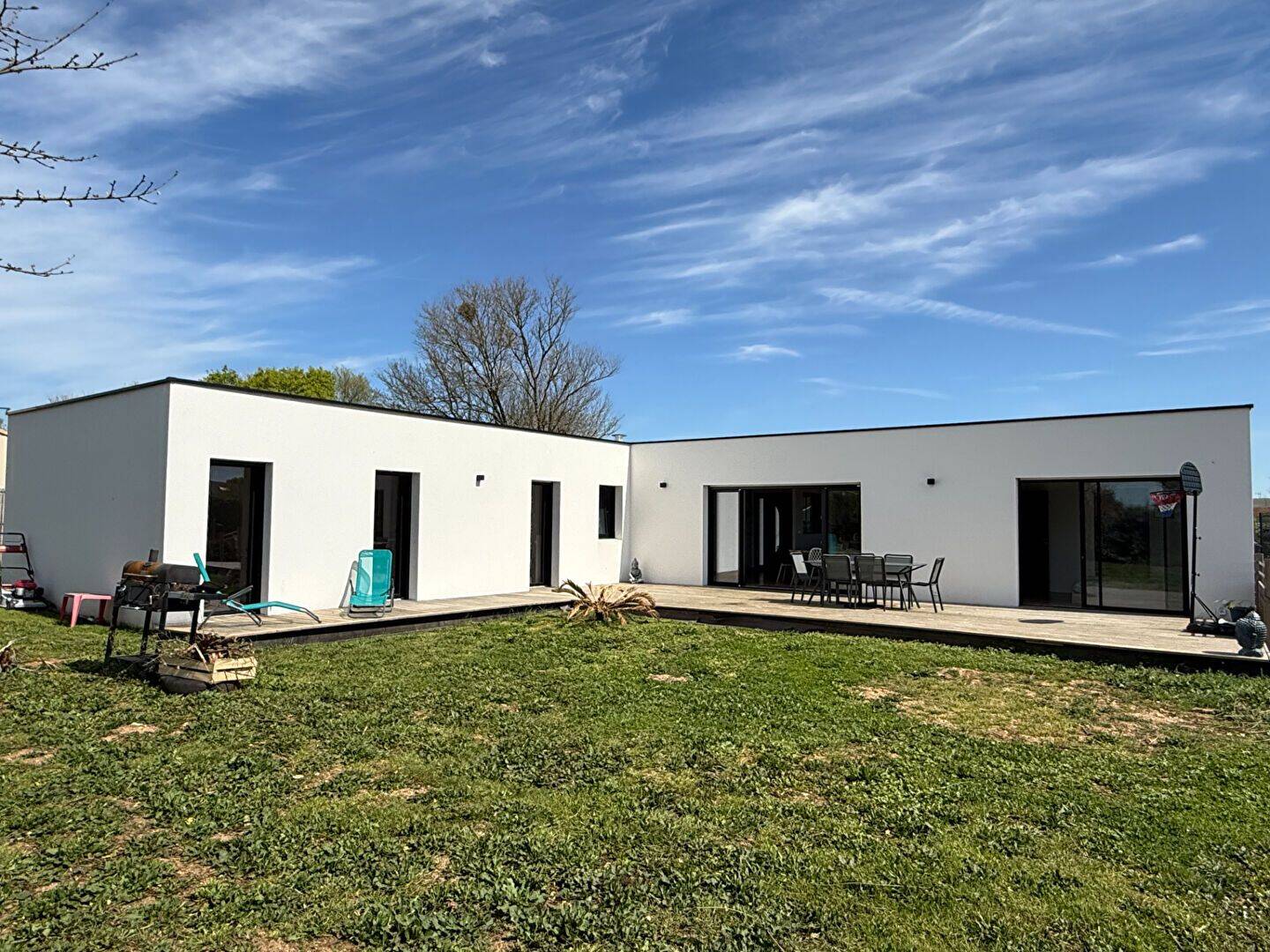 Maison 6 pièces 141 m² · à Surgères · 141,2 m² · 332 325 €