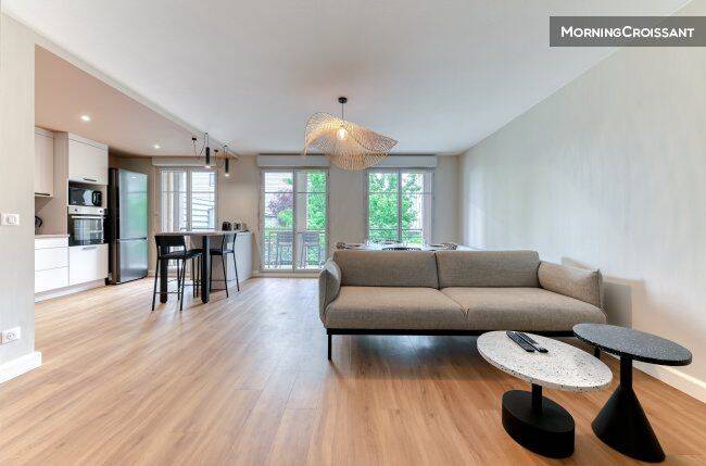 Appartement 3 pièces 74 m² · à Lyon 7ème Arrondissement · 74 m² · 2 253 €
