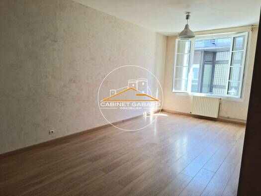 Appartement à vendre 222 000 € 3 pièces 2 chambres 65,7 m² Étage 1/4 Centre Angers 49100