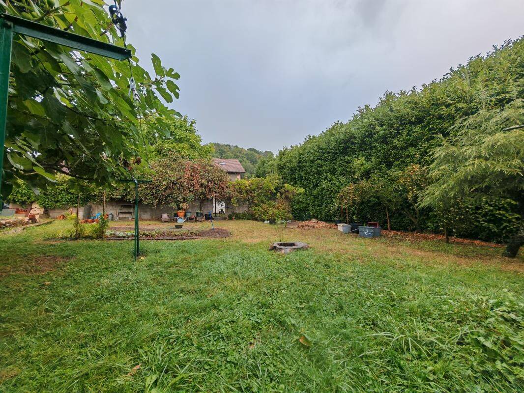 Maison 6 pièces 138 m² · à Villages du Lac de Paladru · 138,4 m² · 249 000 €