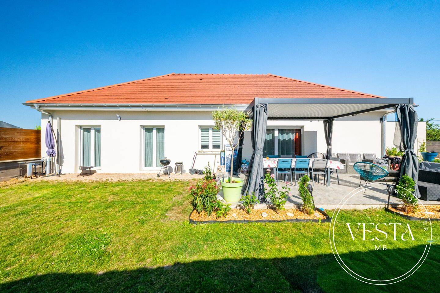 Maison 5 pièces 128 m² · à Aubigny-en-Plaine · 127,9 m² · 299 000 €