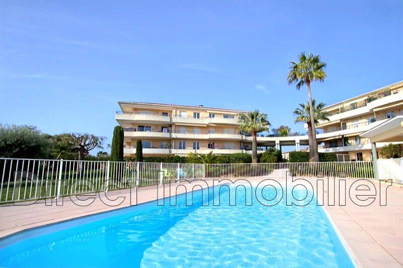 Appartement 3 pièces 70 m² · à Antibes · 70 m² · 441 000 €