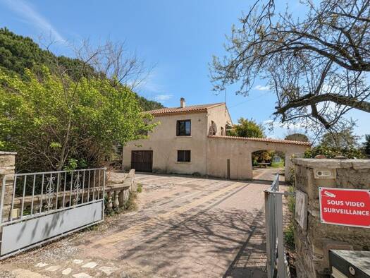 Maison à vendre 360 000 € 7 pièces 3 chambres 155 m² 4 000 m² de terrain Sud Pézenas 34120