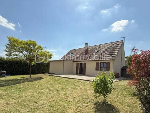 Maison à vendre 279 000 € 6 pièces 4 chambres 130 m² Montereau-Fault-Yonne 77130