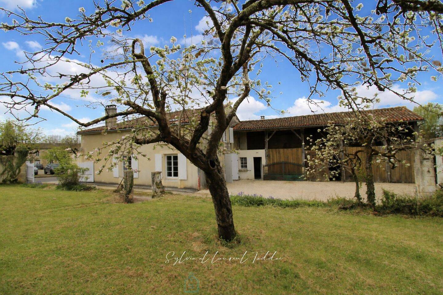 Maison 7 pièces 180 m² · à Barbezieux-Saint-Hilaire · 180 m² · 213 000 €