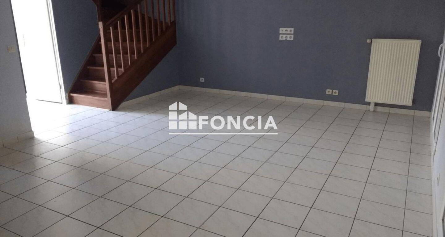 Maison 5 pièces 107 m² · à Fontainebleau · 107 m² · 903 €