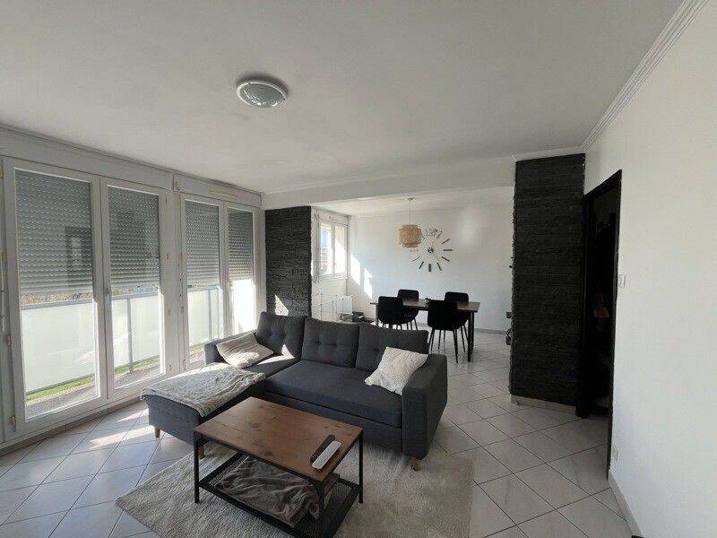 Appartement 4 pièces 71 m² · à Saint-Priest · 71 m² · 176 714 €