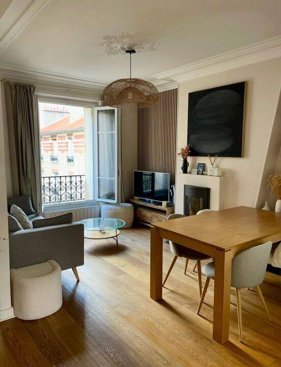 Appartement 3 pièces 52 m² · à Courbevoie · 52 m² · 1 700 €/mois