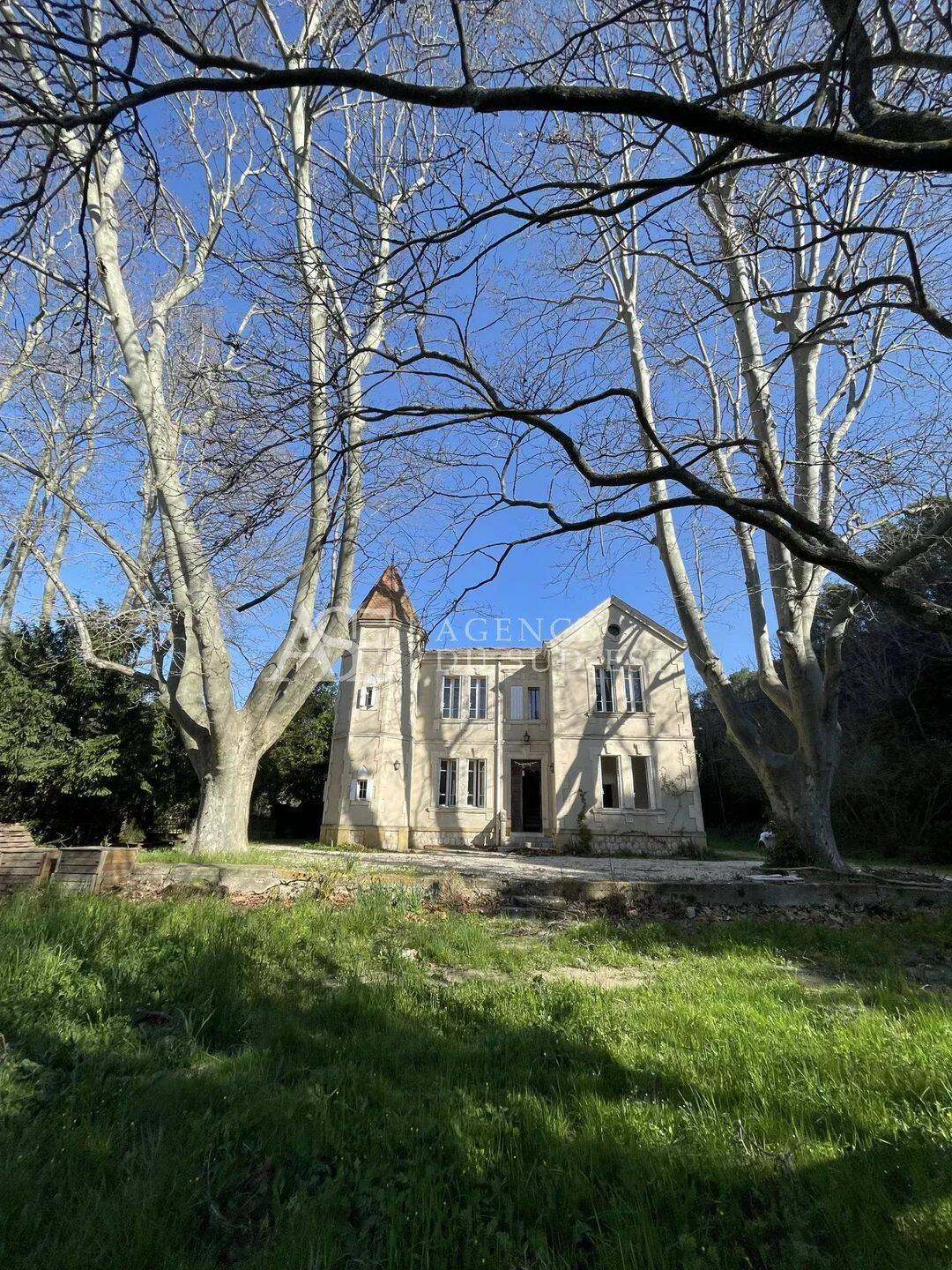 Maison 7 pièces 173 m² · à Lambesc · 173 m² · 699 000 €
