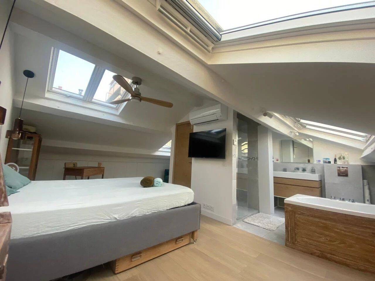 Maison de 110m² avec terrasses de 40m² et abri — 24