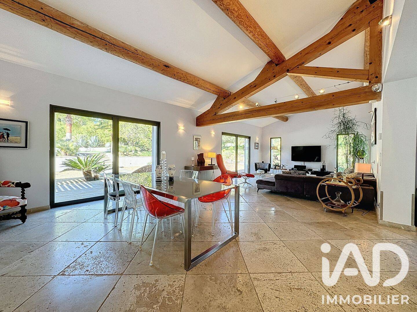 Maison 5 pièces 181 m² · à Grimaud · 181 m² · 1 590 000 €