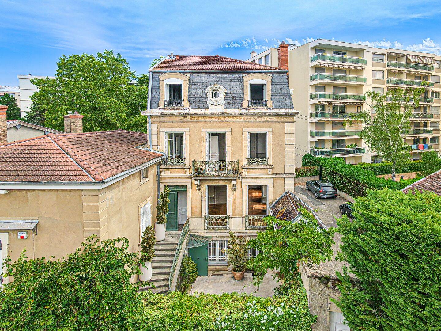 Maison 8 pièces 250 m² · à Caluire-Et-Cuire · 250 m² · 875 000 €