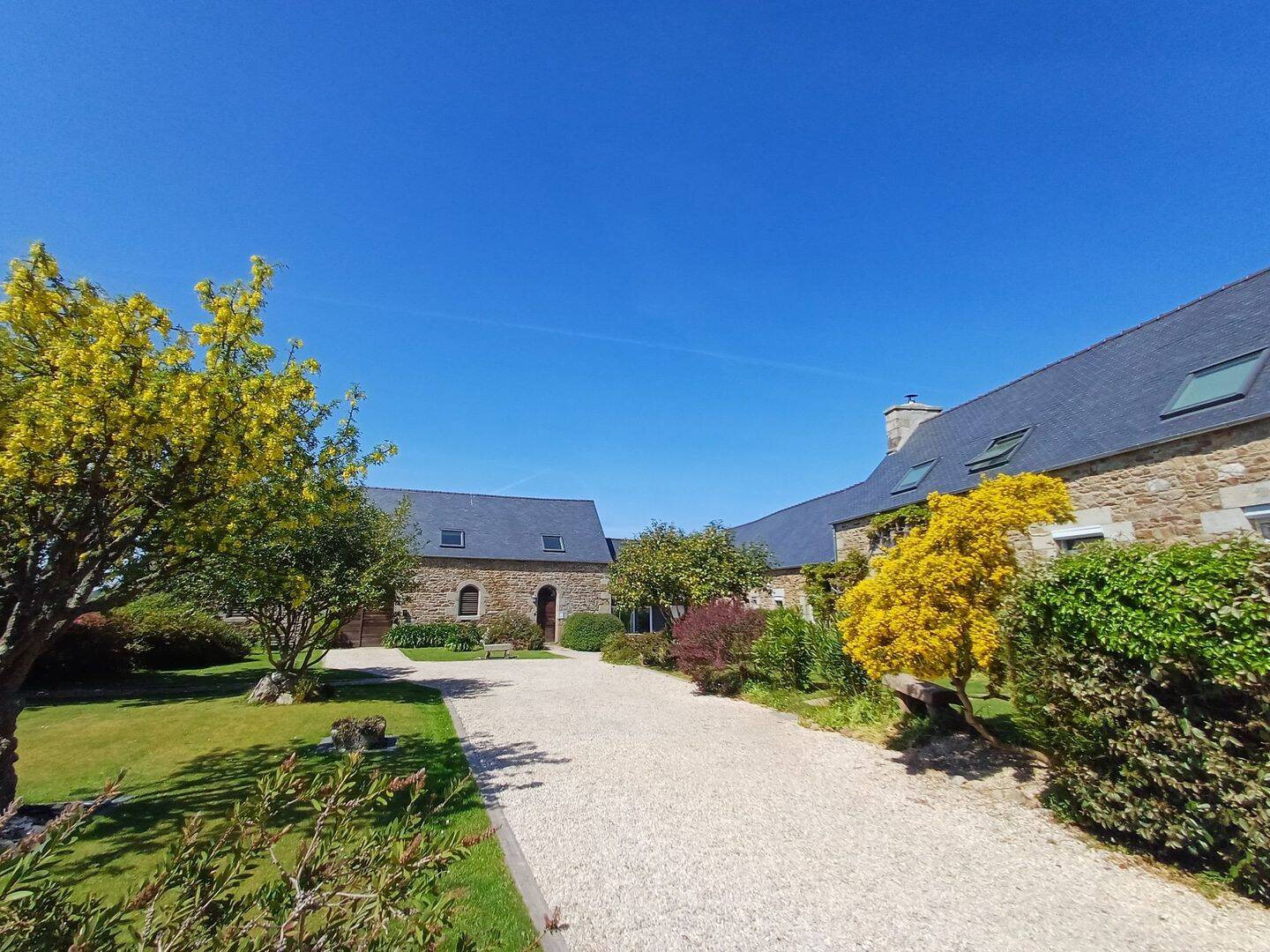 Maison 11 pièces 355 m² · à Louannec · 355 m² · 1 105 200 €