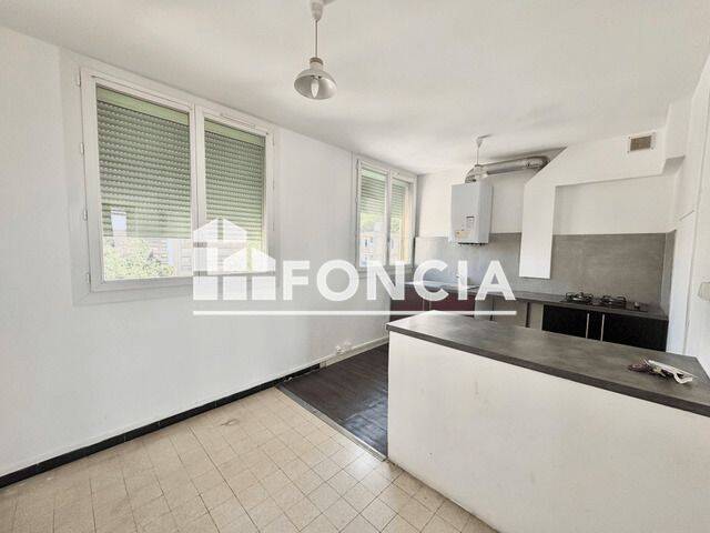 Appartement 4 pièces 65 m² · à Toulon · 64,7 m² · 690 €/mois