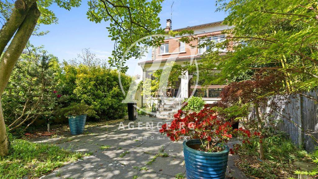 Maison 7 pièces 189 m² · à Saint-Cloud · 189 m² · 1 495 000 €