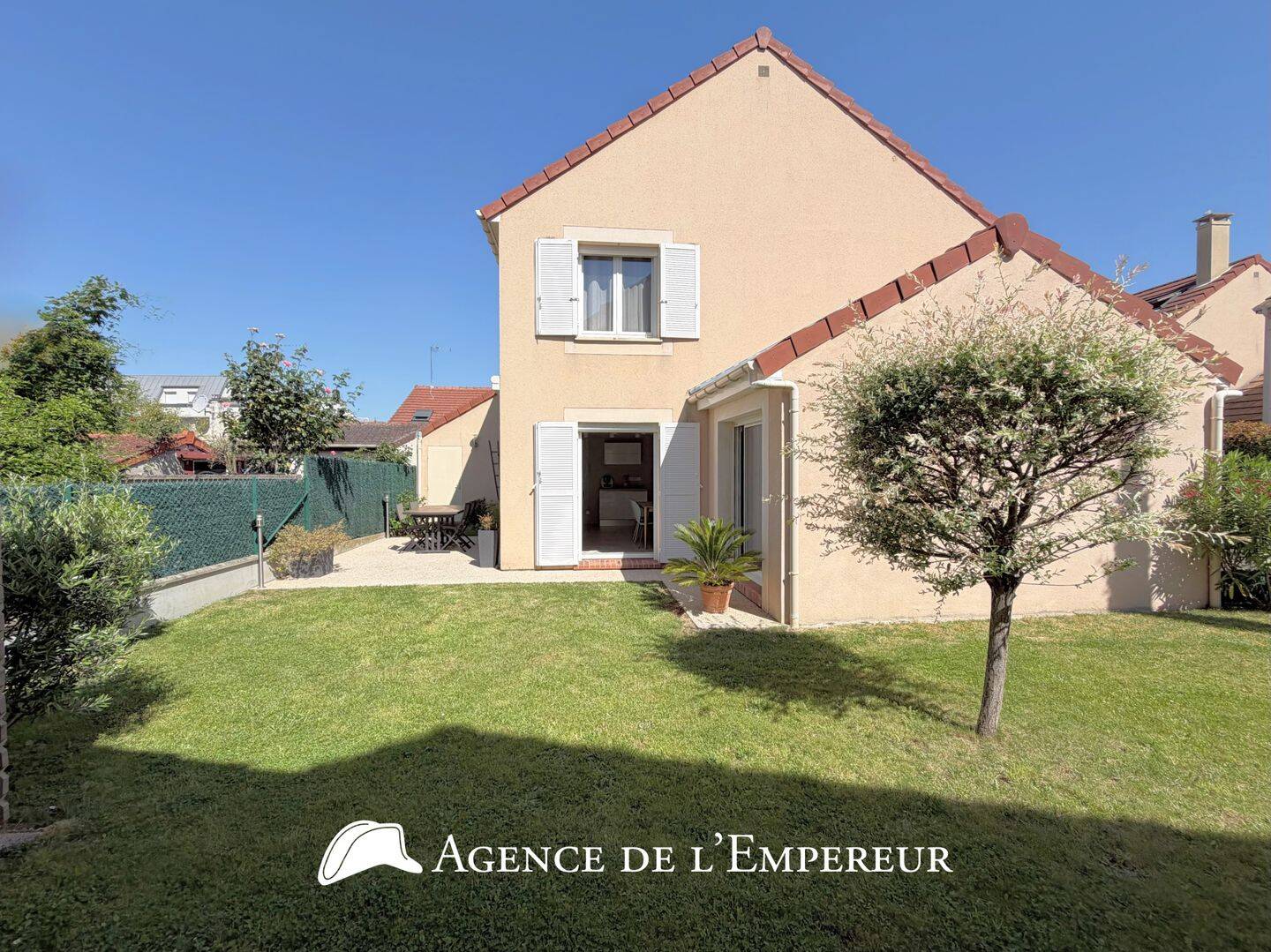 Maison 5 pièces 118 m² · à Nanterre · 118 m² · 749 000 €