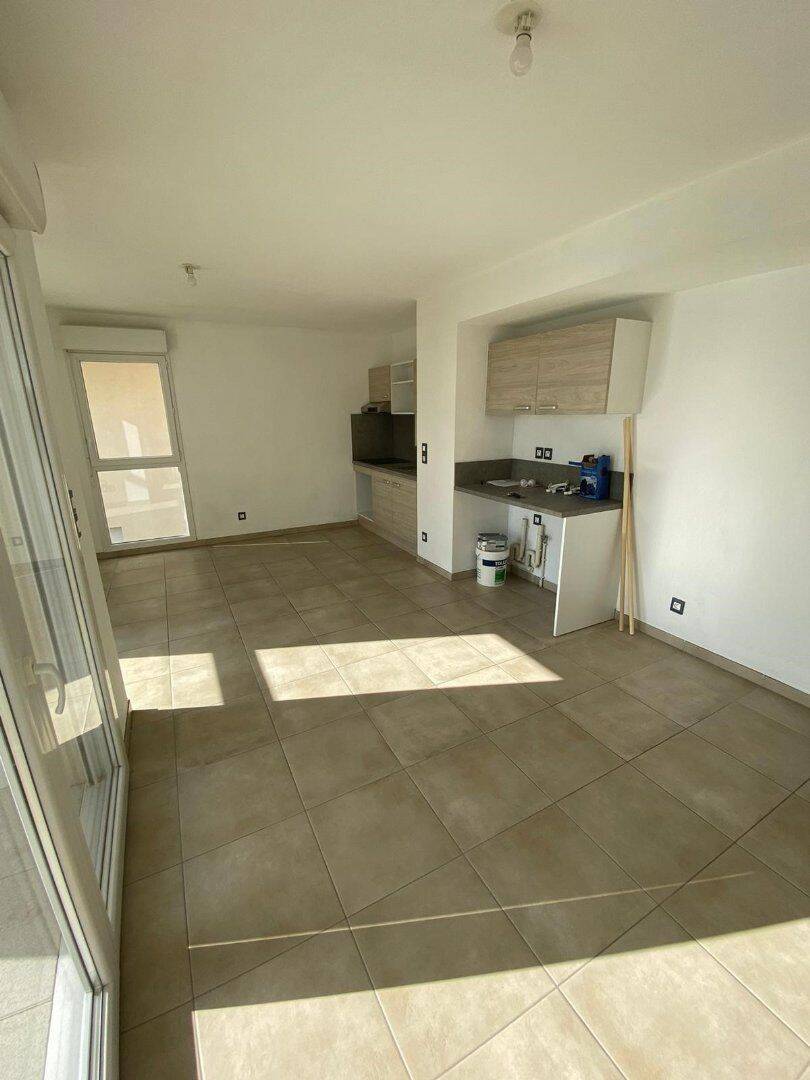 Appartement 3 pièces 58 m² · à Juvignac · 58 m² · 918 €