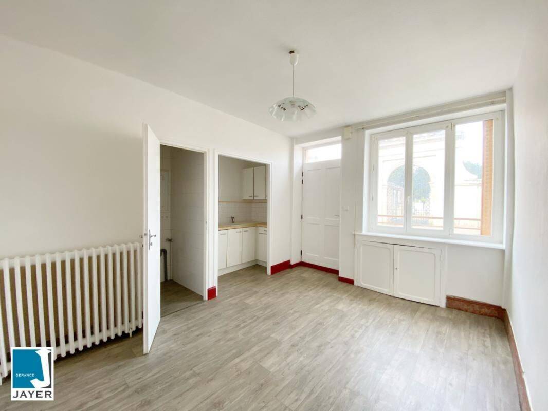Appartement 2 pièces 34 m² · à Chalon-sur-Saône · 34 m² · 400 €