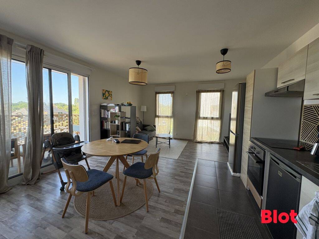 Appartement 3 pièces 65 m² · à Chartres-de-Bretagne · 65,2 m² · 817 €