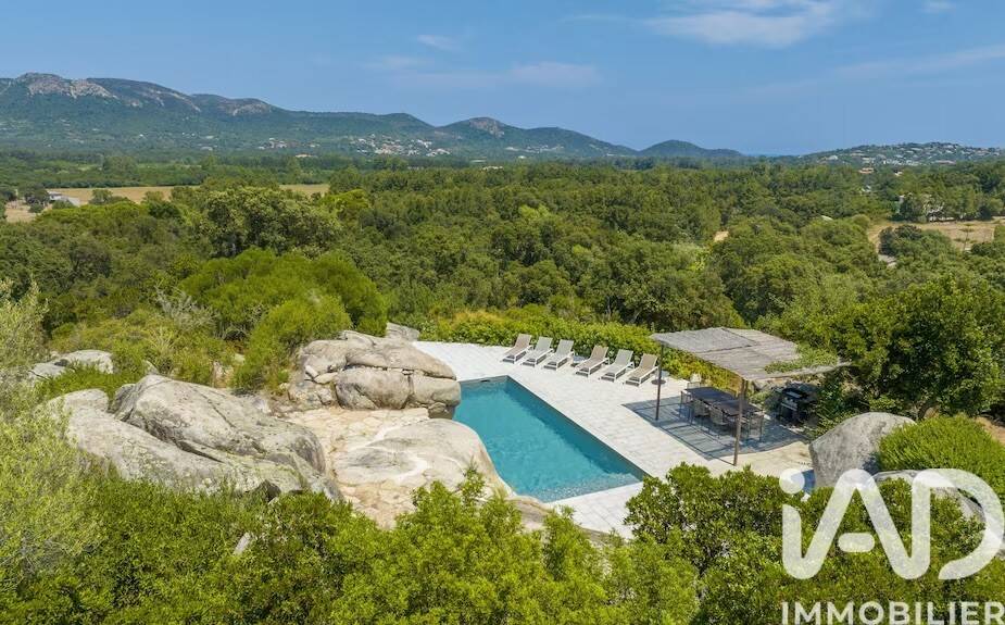 Maison 5 pièces 180 m² · à Zonza · 180 m² · 1 390 000 €