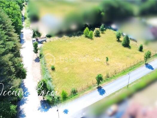 Terrain constructible viabilisé à vendre 48 000 € 2 500 m² de terrain Saint-Laurent 18330