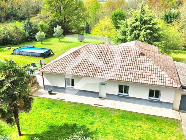 Maison de plain-pied à vendre 315 000 € 4 pièces 3 chambres 136 m² 4 918 m² de terrain Momuy 40700