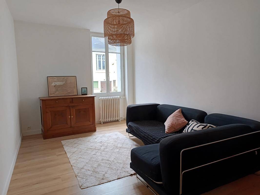A LOUER - MAISON T3 MEUBLEE de 82.61 m² + JARDIN — 1