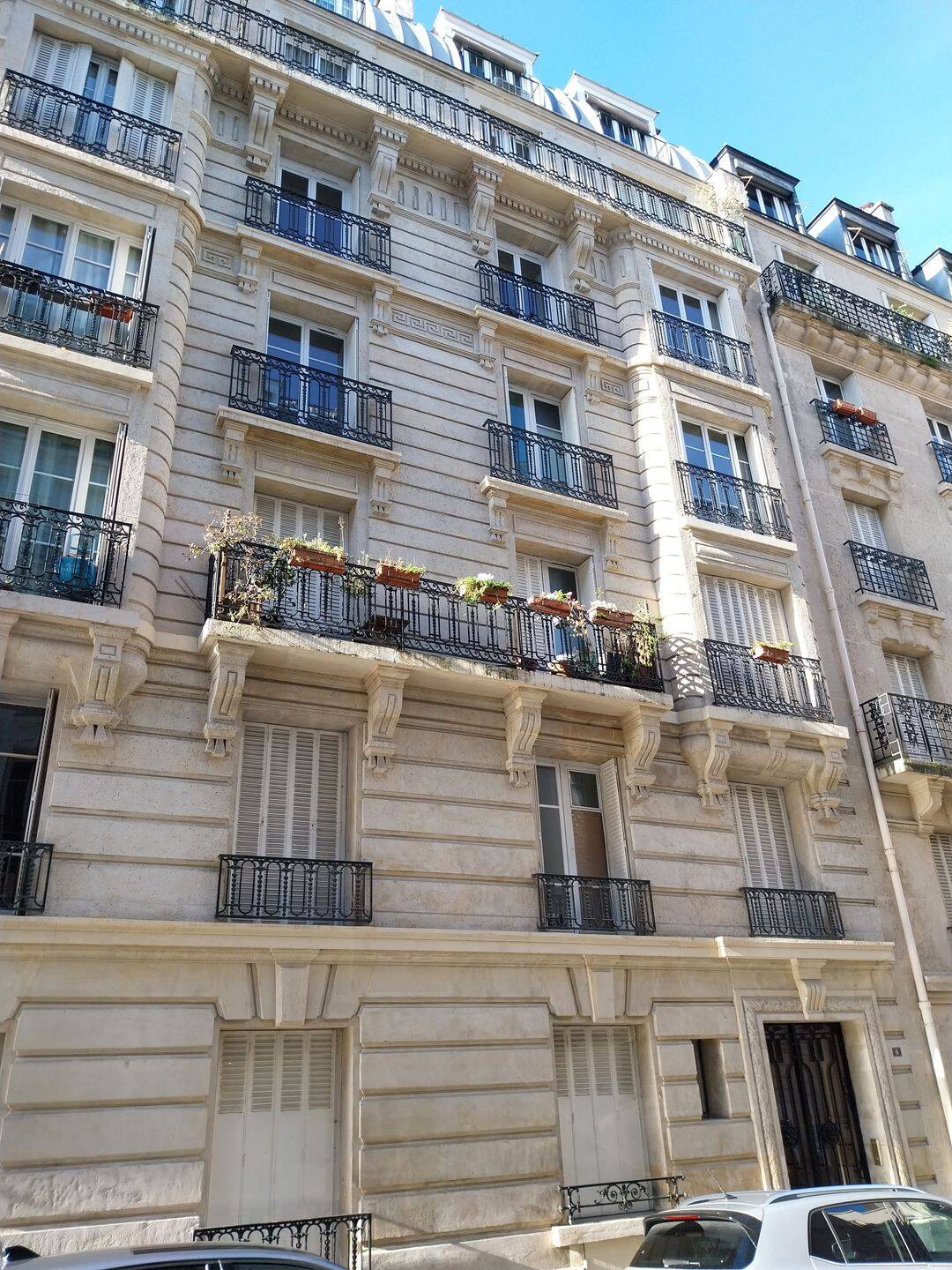 Appartement 2 pièces 43 m² · à Paris 15ème Arrondissement · 43 m² · 375 000 €