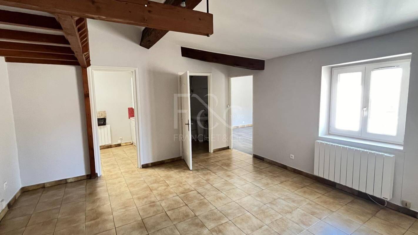 Appartement 2 pièces 44 m² · à Lyon 2ème Arrondissement · 44 m² · 808 €