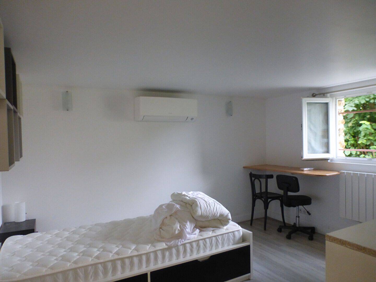 Appartement 1 pièce 12 m² · à Villejust · 12 m² · 600 €