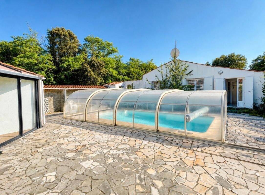 Maison 8 pièces 185 m² · à Saint-Pierre-d'Oléron · 185 m² · 449 350 €