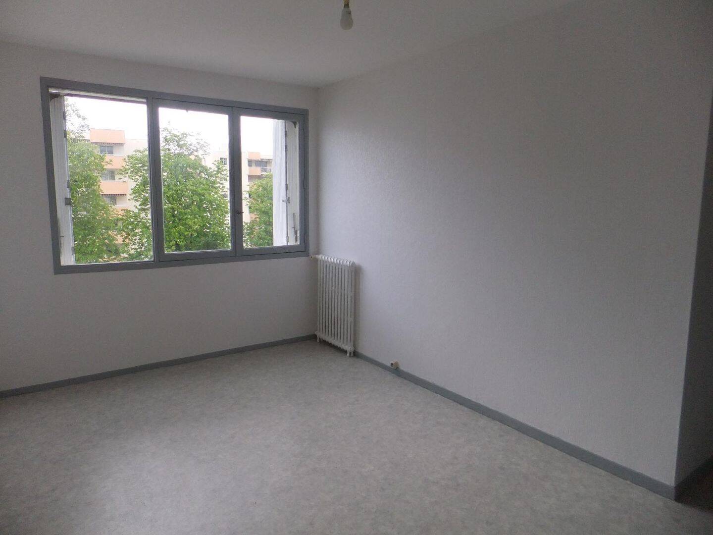 Appartement 3 pièces 52 m² · à Bordeaux · 52,3 m² · 660 €