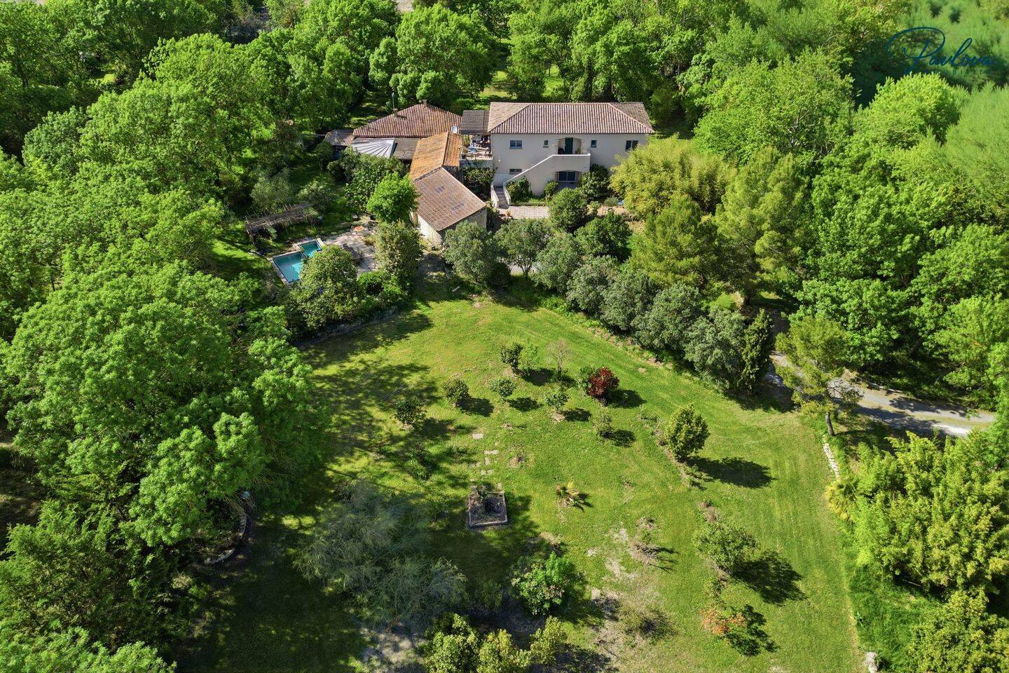Maison 10 pièces 300 m² · à Lattes · 300 m² · 1 050 000 €