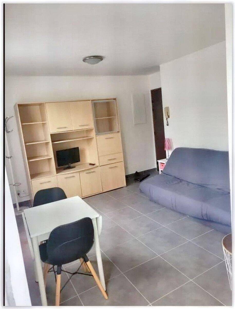 Appartement 1 pièce 20 m² · à Melun · 20 m² · 590 €