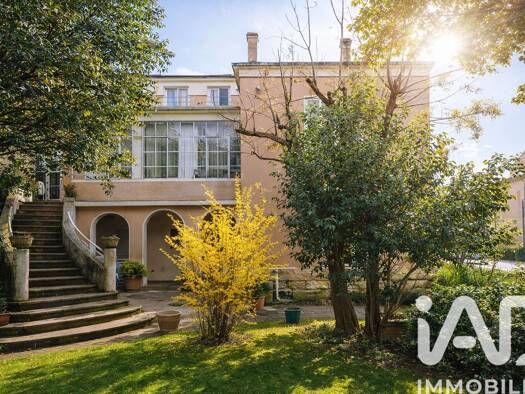 Maison à vendre 475 000 € 12 pièces 6 chambres 220 m² 530 m² de terrain Ouest Sud Vaison-la-Romaine 84110