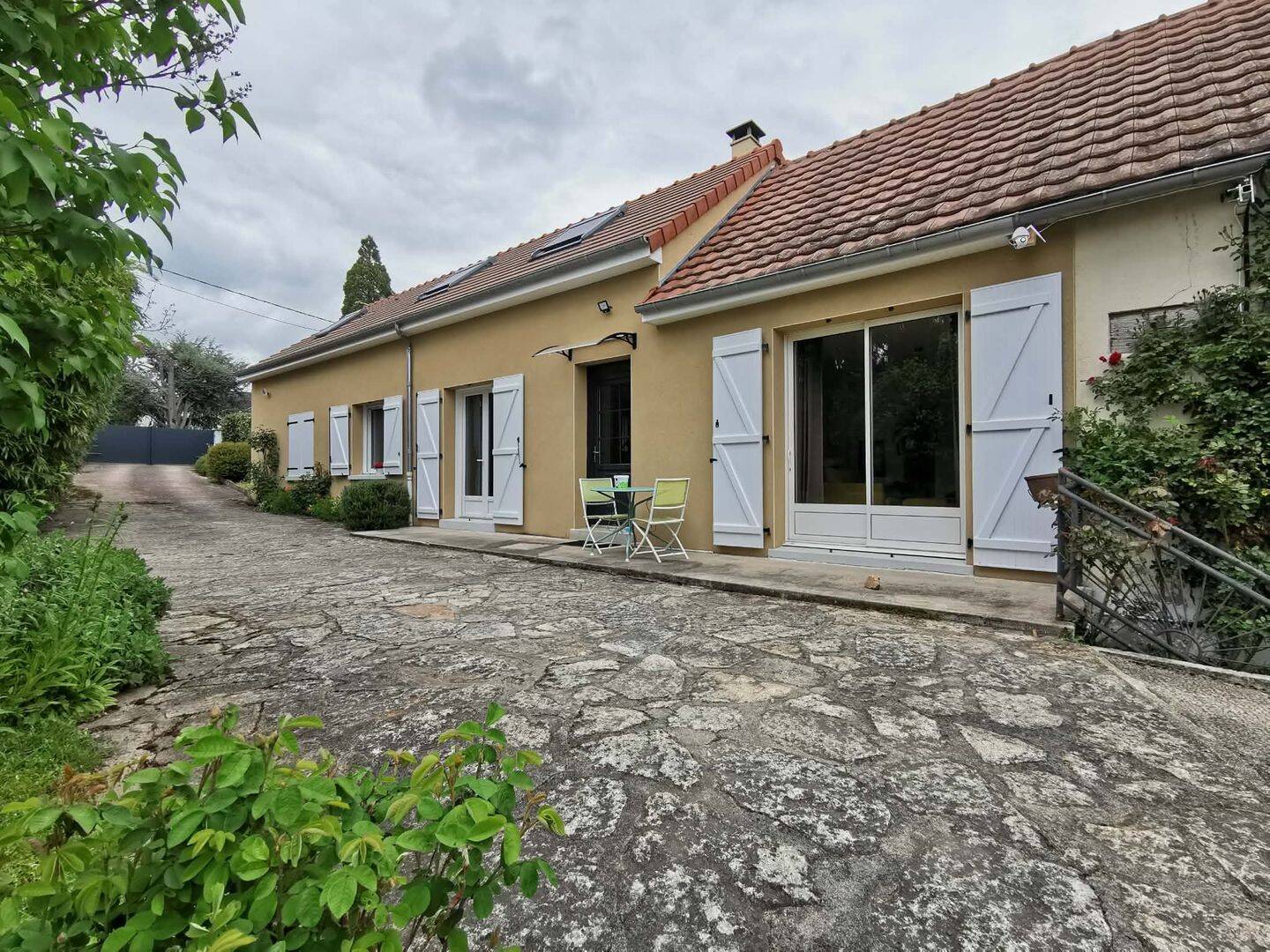 Maison 5 pièces 153 m² · à Saint-Fiel · 153 m² · 235 000 €