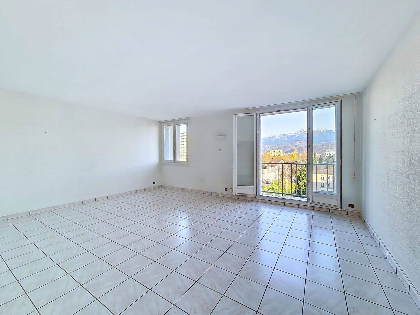 Appartement 4 pièces 70 m² · à Grenoble · 70 m² · 139 000 €
